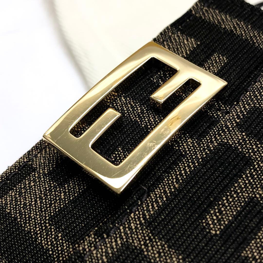 【Ris✨】　フェンディ FENDI 三つ折り財布 小銭入付き FF