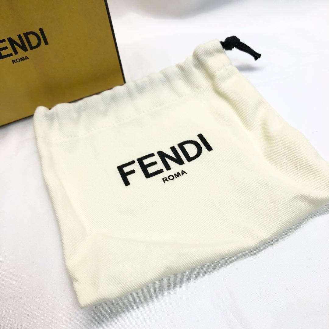 【Ris✨】　フェンディ FENDI 三つ折り財布 小銭入付き FF