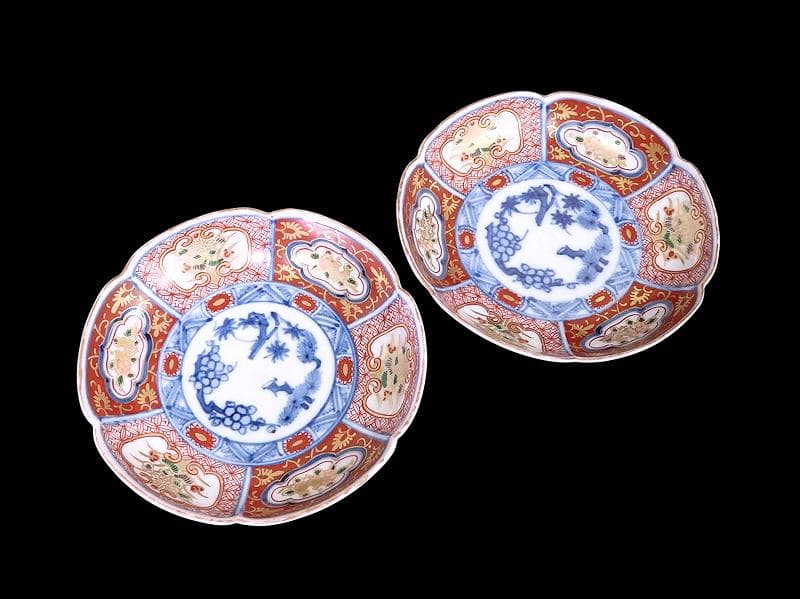 大聖寺伊万里　金襴手　菊に柘榴　松竹梅の図　輪花４寸皿２枚　E638AS-DCh