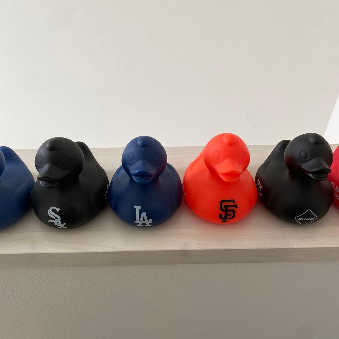 fcrb アヒルセット　18匹➕おまけつき