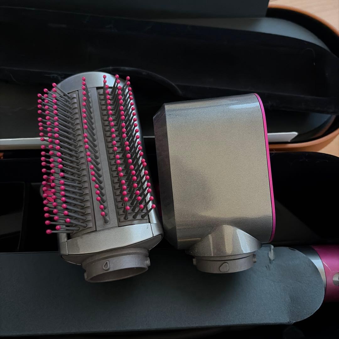 Dyson Airwrap 付属品プラス2個付き