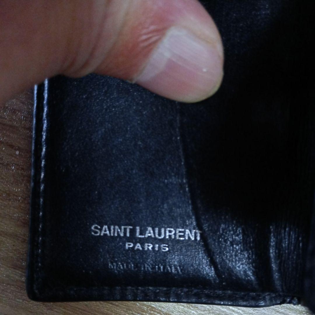 イブサンローラン三つ折り財布