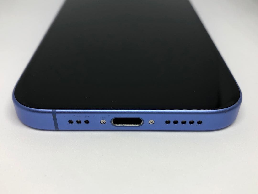 iPhone16 256GB ウルトラマリン国内版 SIMフリー 中古Cランク