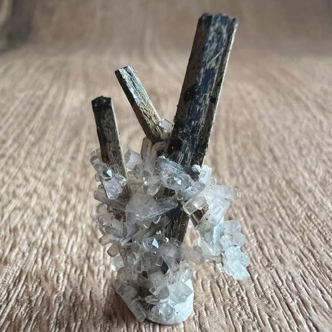 エジリン輝石 ナトロライト 30 共生 鉱物 標本 原石