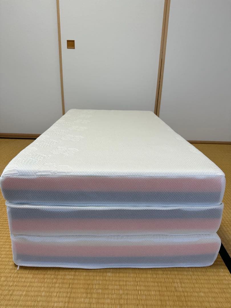【応援　割】三つ折りマットレス Limne 折り畳みマットレス　(セミダブル)