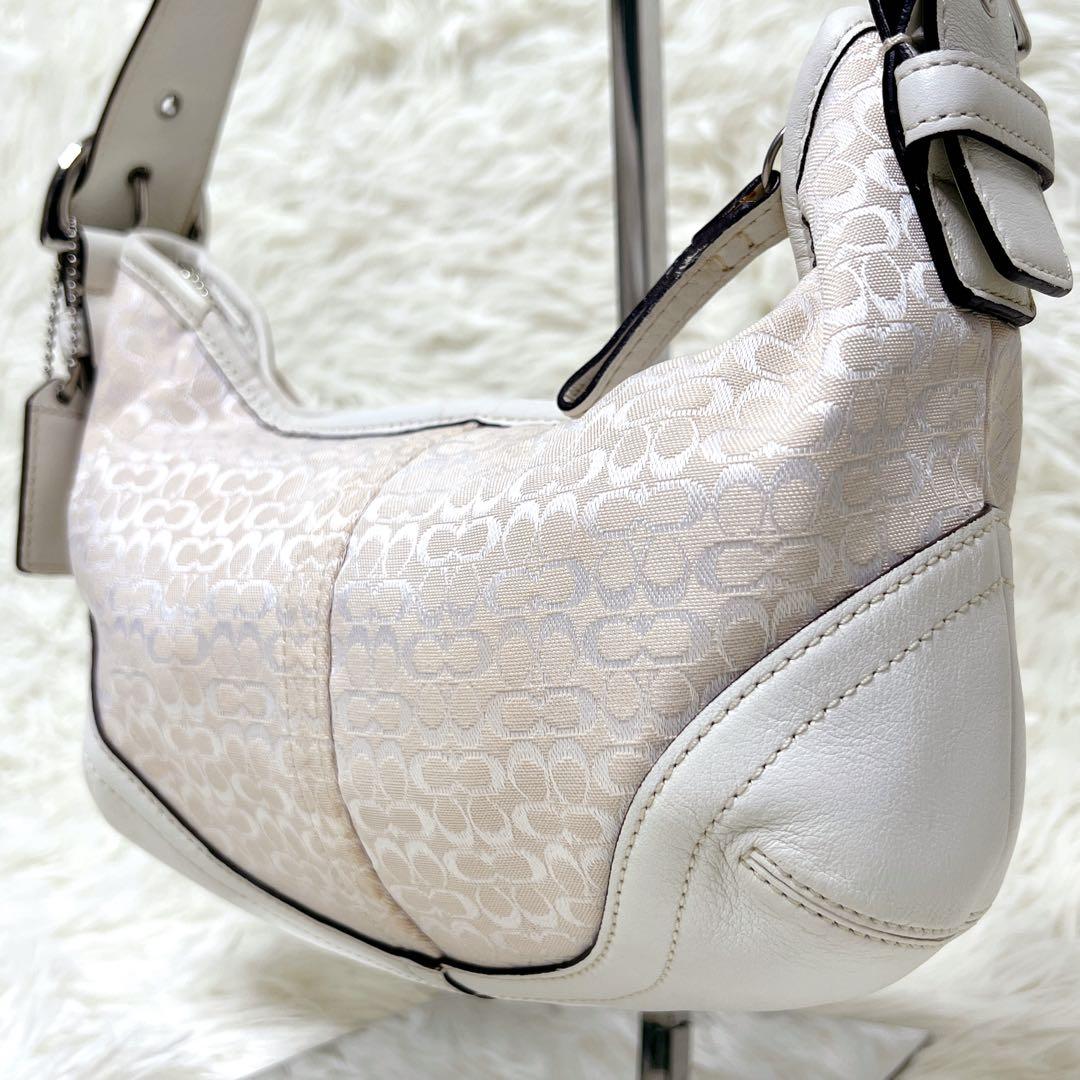 バッグ COACH Signature Mini Hobo White Jacquard