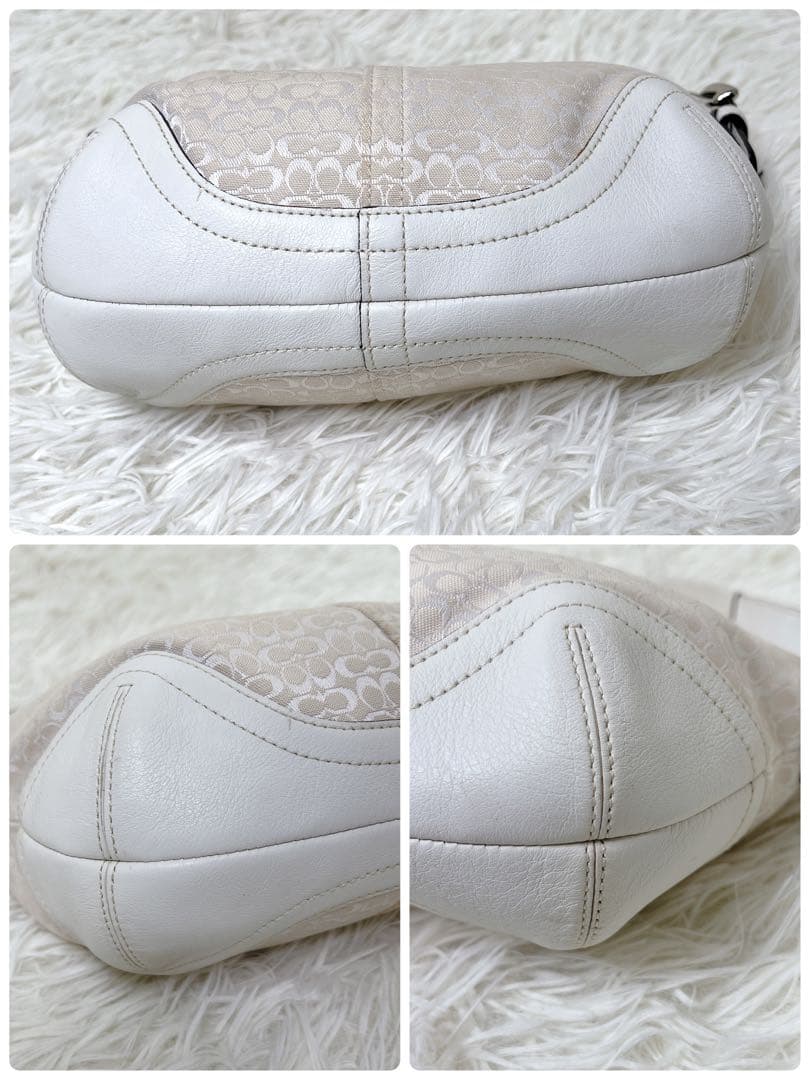 バッグ COACH Signature Mini Hobo White Jacquard