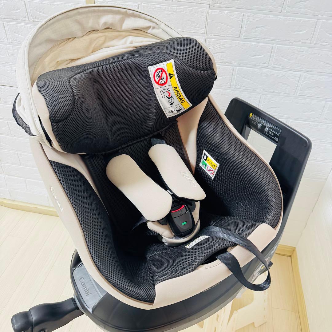 ✨ほぼ新品✨コンビ チャイルドシート クルムーヴスマート コンパクトisofix