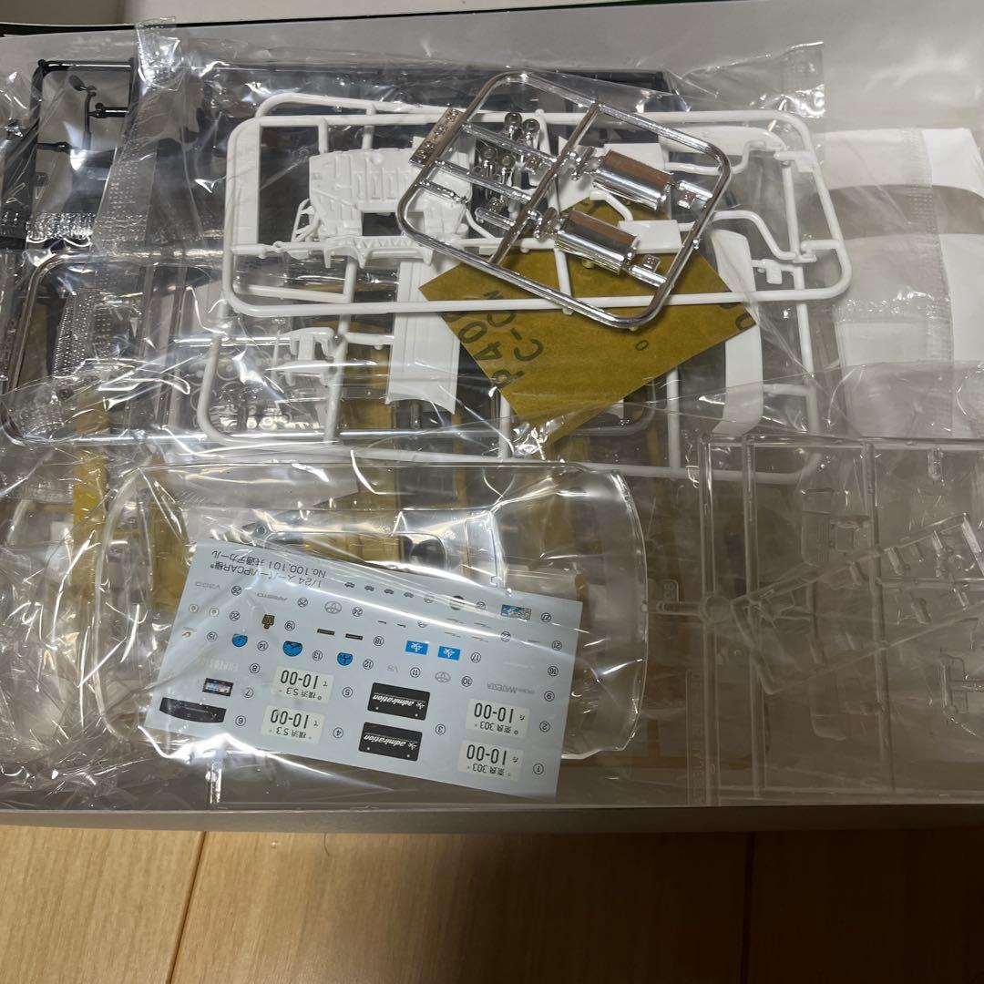 1/24 極 VIPカー アオシマ　15マジェスタ　プラモ アドミレイション