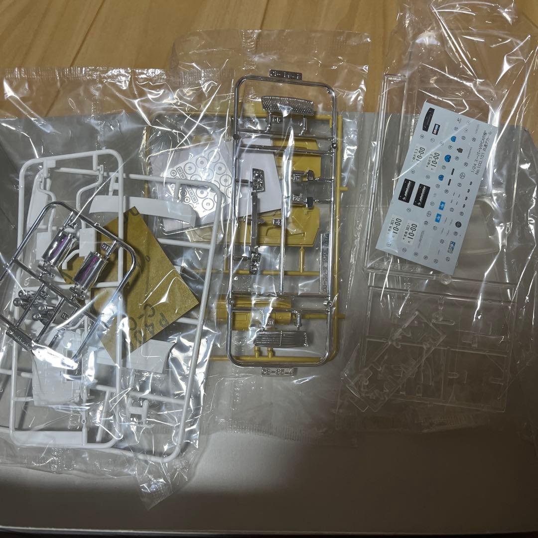 1/24 極 VIPカー アオシマ　15マジェスタ　プラモ アドミレイション