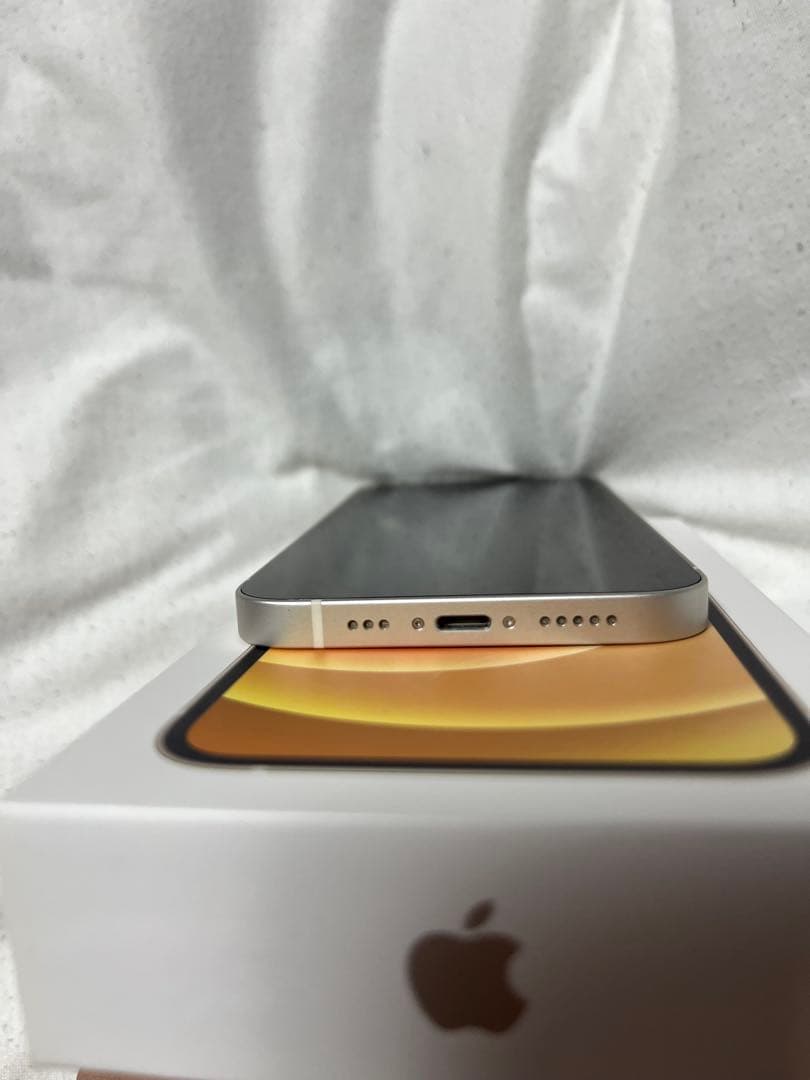 iPhone12 64GB 最大容量99%