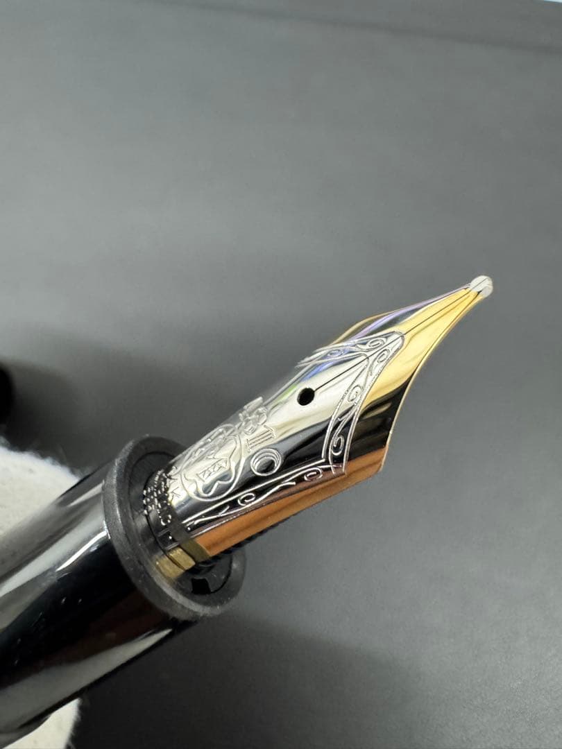 モンブラン マイスターシュテュック 14Kダイヤモンド ネーム入り