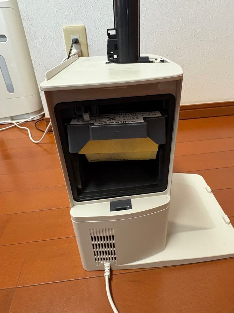 TOSHIBA コードレス掃除機VC-SL130DS-C+対応紙パック2個おまけ