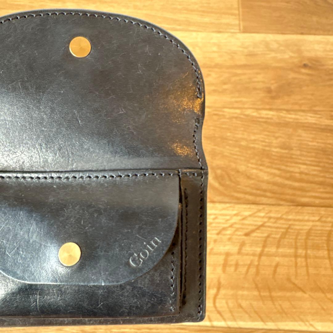 Iru ブラック レザー ミニ財布