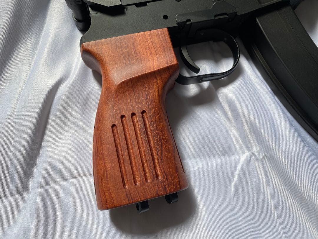 KSC Vz61ヘビーウエイト新品木製グリップ付