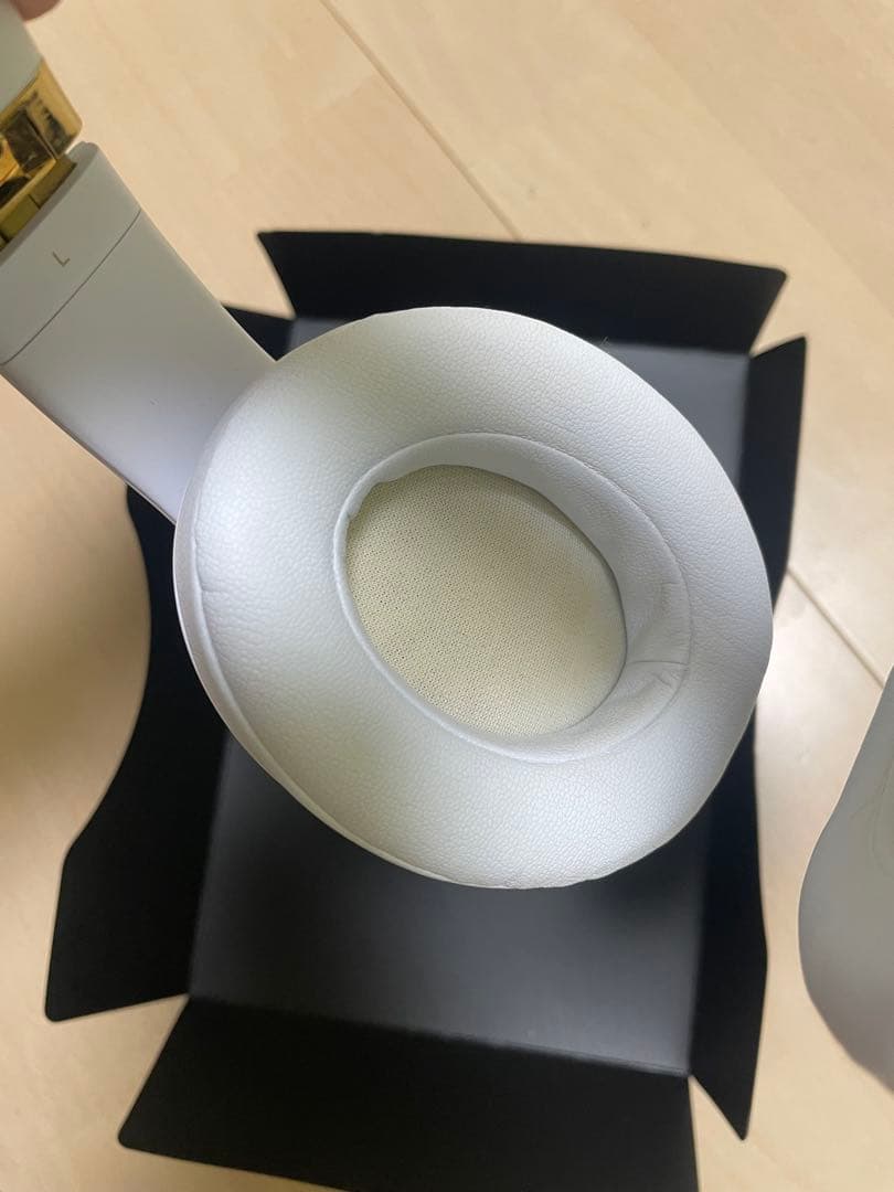 Beats Studio3 ワイヤレスヘッドホン ホワイト