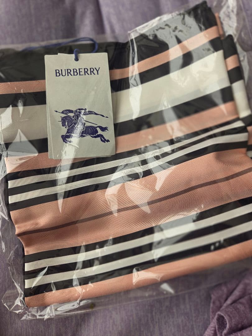 BURBERRY Stripe Silk scarf　スカーフ　ピンク
