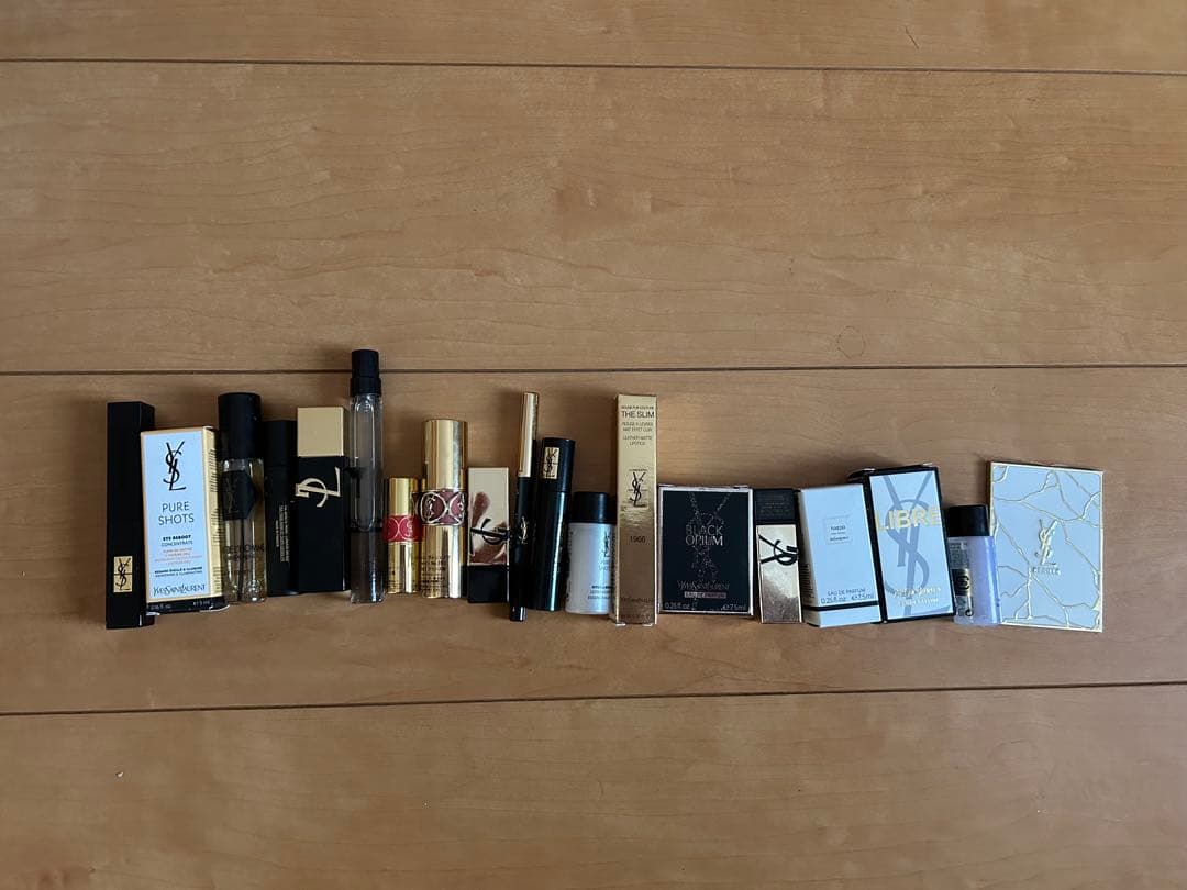 Yves Saint Laurent アドベントカレンダー　19点セット