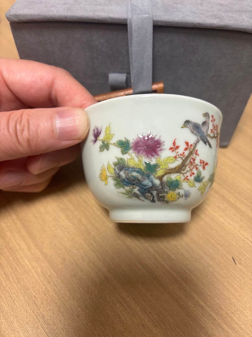 中国清時代　花鳥文茶碗 盃 粉彩　琺瑯彩　雍正年製在銘 官窯 2個セット