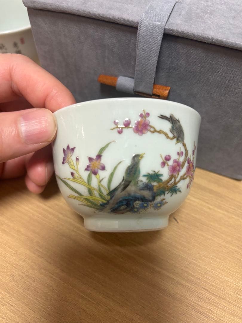 中国清時代　花鳥文茶碗 盃 粉彩　琺瑯彩　雍正年製在銘 官窯 2個セット