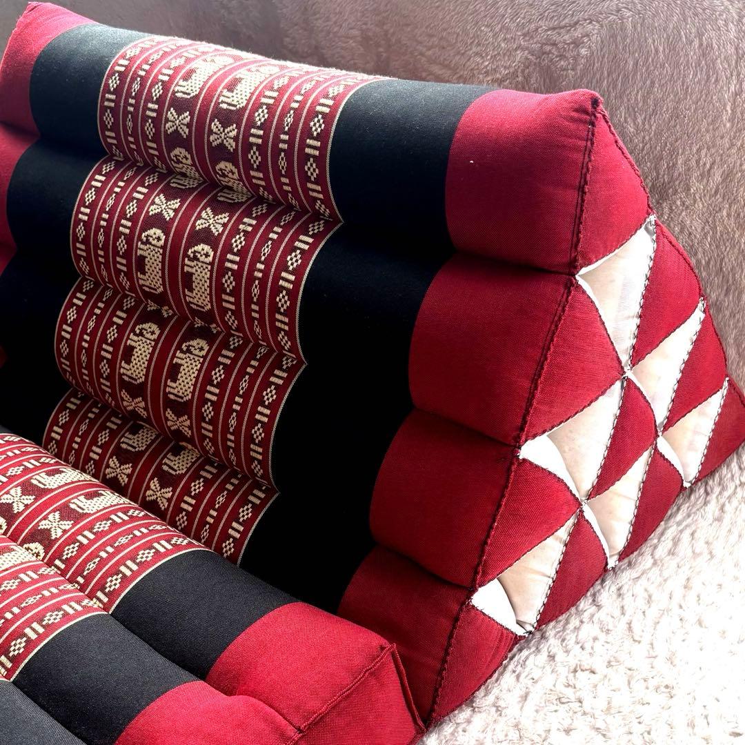 タイ製 三角まくら 折りたたみマット付き マットレス　秋キャンプ　インテリア