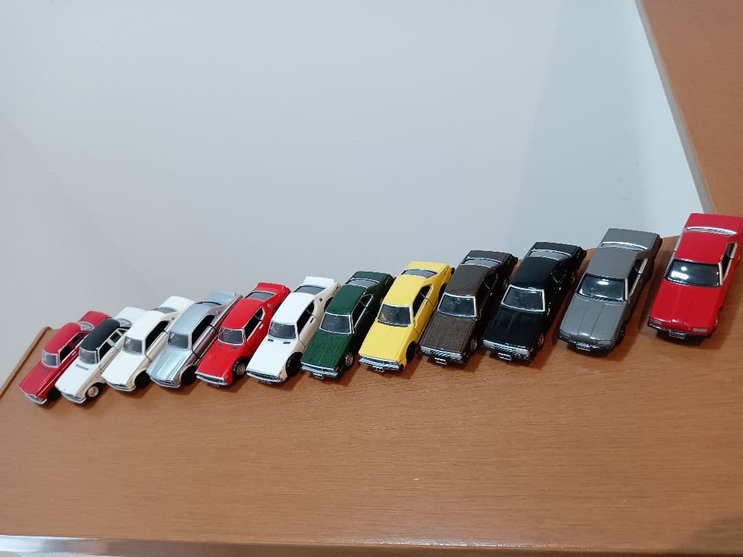 【中古】トミカリミテッド Nissan Skyline 12モデル VOL.1