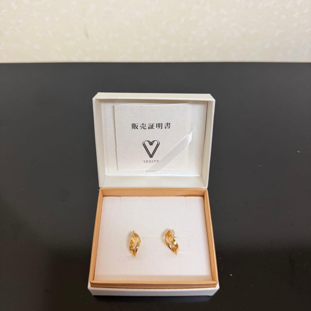 【新品未使用】K18 デザイン ピアス ゴールド VERITE