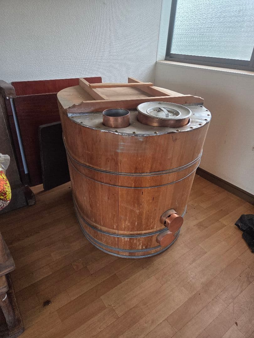 ヒノキ　風呂　　五右衛門風呂風