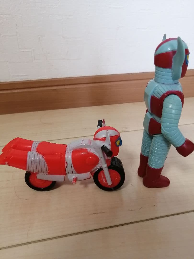 昭和レトロソフビ、電人ザボーガーフィギュアとバイクセット当時物