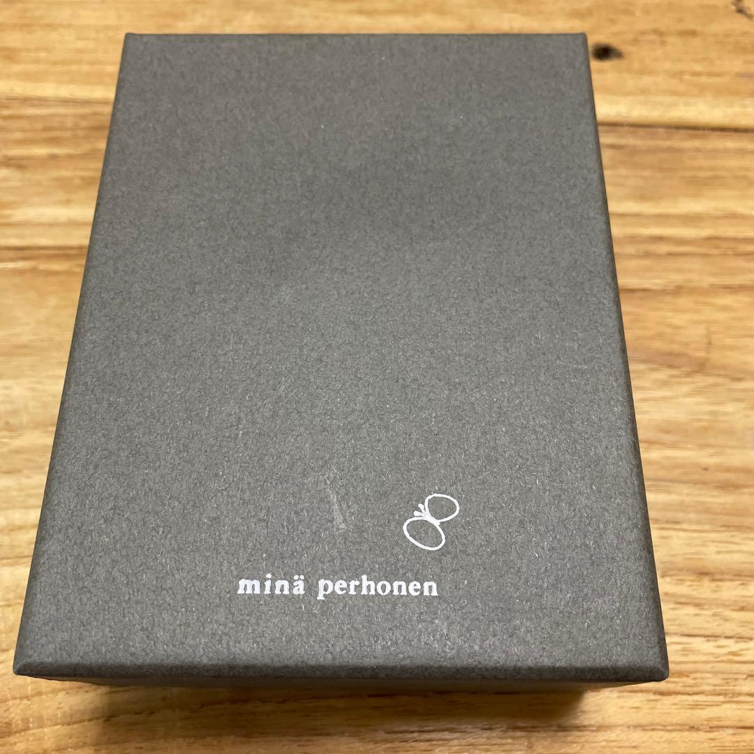 ミナペルホネン正規品　cloud berry ecru ブローチ