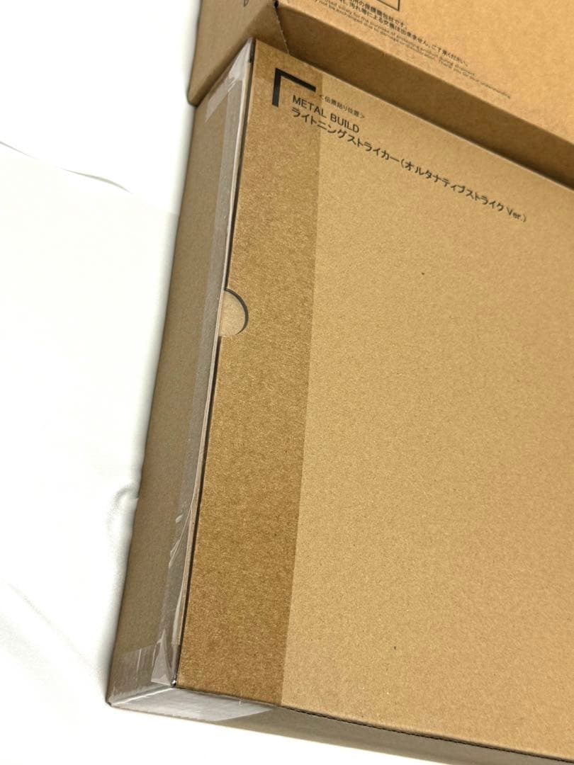 未開封 メタルビルド　ストライクノワール、ライトニングストライカー