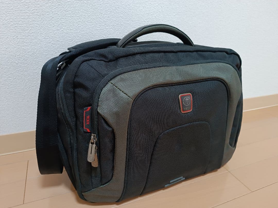 TUMI TECH ビジネスバッグ 美品