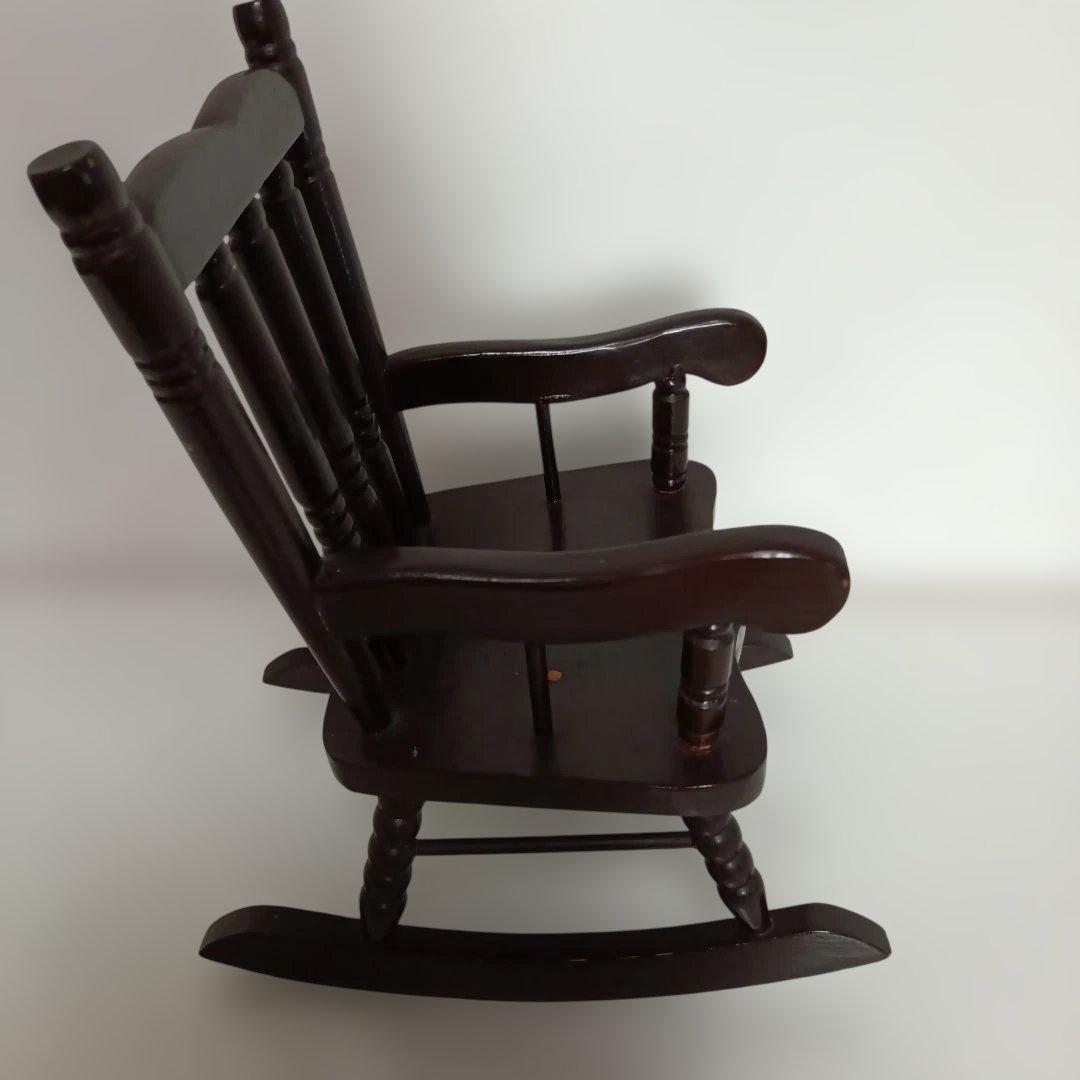 ミニチュア木製ロッキングチェア　フランス人形　日本人形　ダークブラウン 飾り椅子
