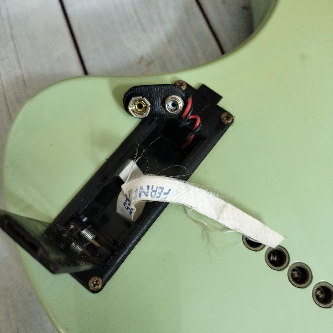 Fernandes エレキギター 薄緑