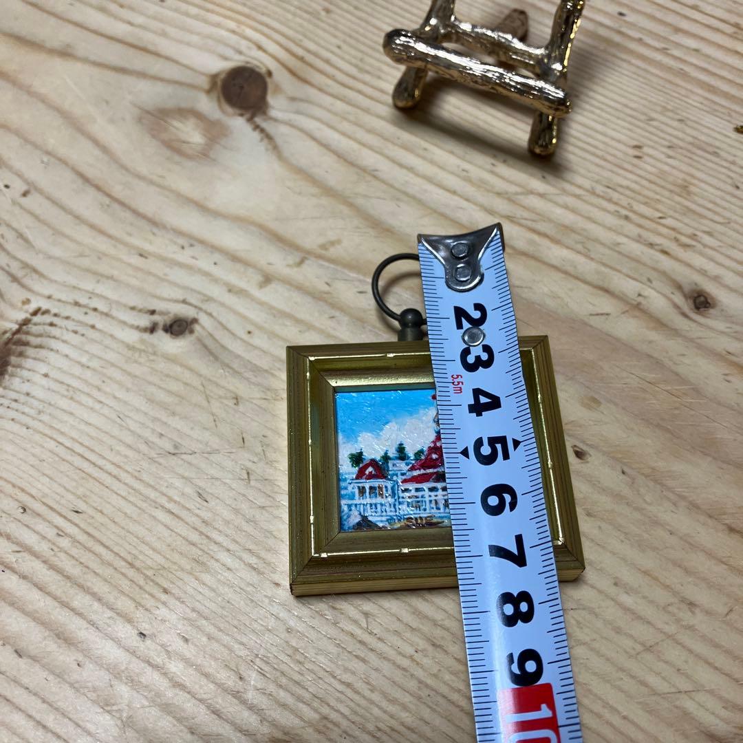 レア品　SUE McNARY ハンドペイントミニチュア額イーゼルペンダントトップ