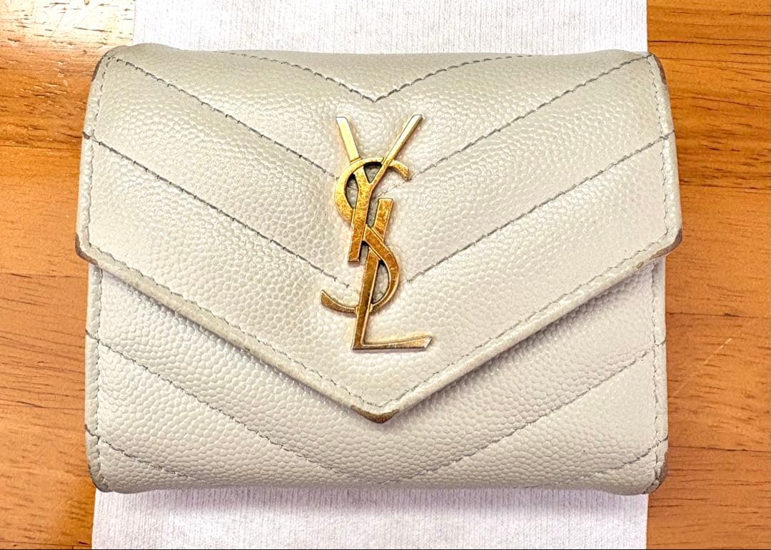 YSL カサンドラ マルチフォールドウォレット　財布