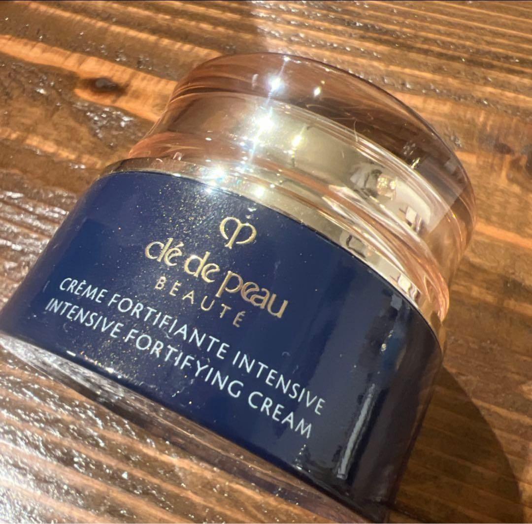 【1度のみ使用】クレ・ド・ポー ボーテ クレームアンタンシヴｎ