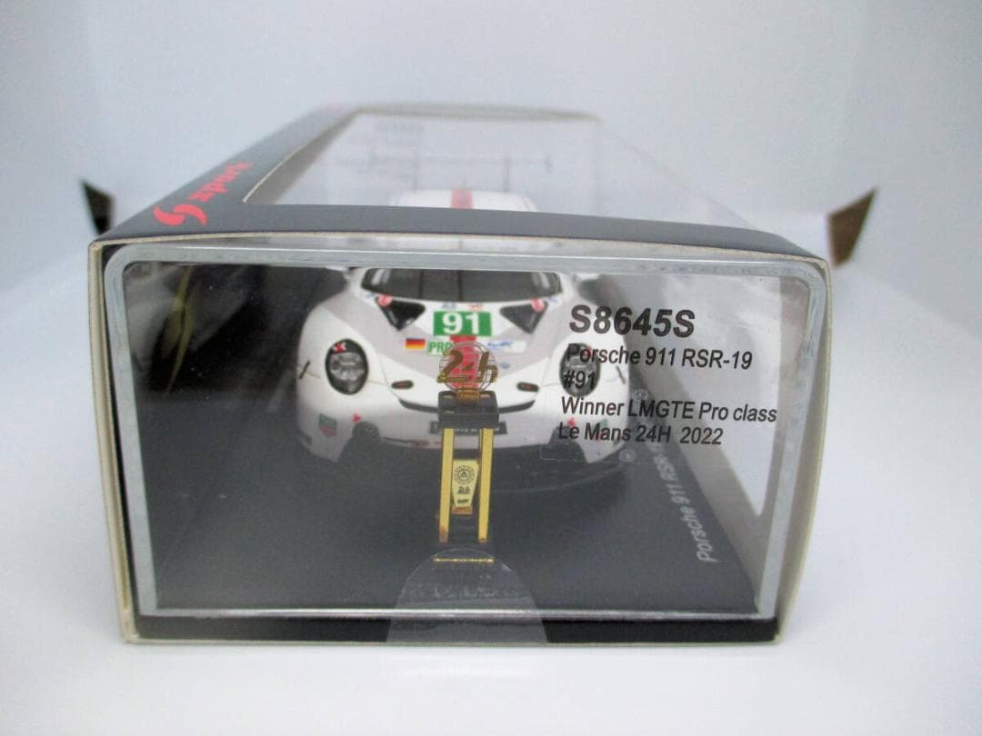 ポルシェ911RSR Winner LMGTE ルマン 2022 トロフィー付き