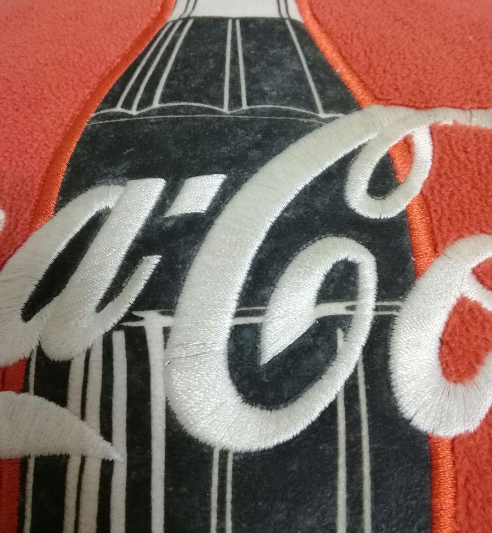 逸品　珍品　レア物　コカ・コーラ　クッション　ロゴ刺繍®入り　ヴィンテージ