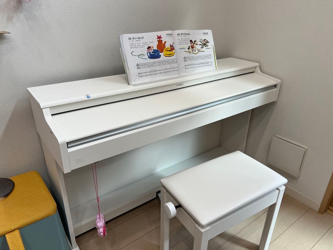 Yamaha ホワイトデジタルピアノ 88鍵 椅子付き
