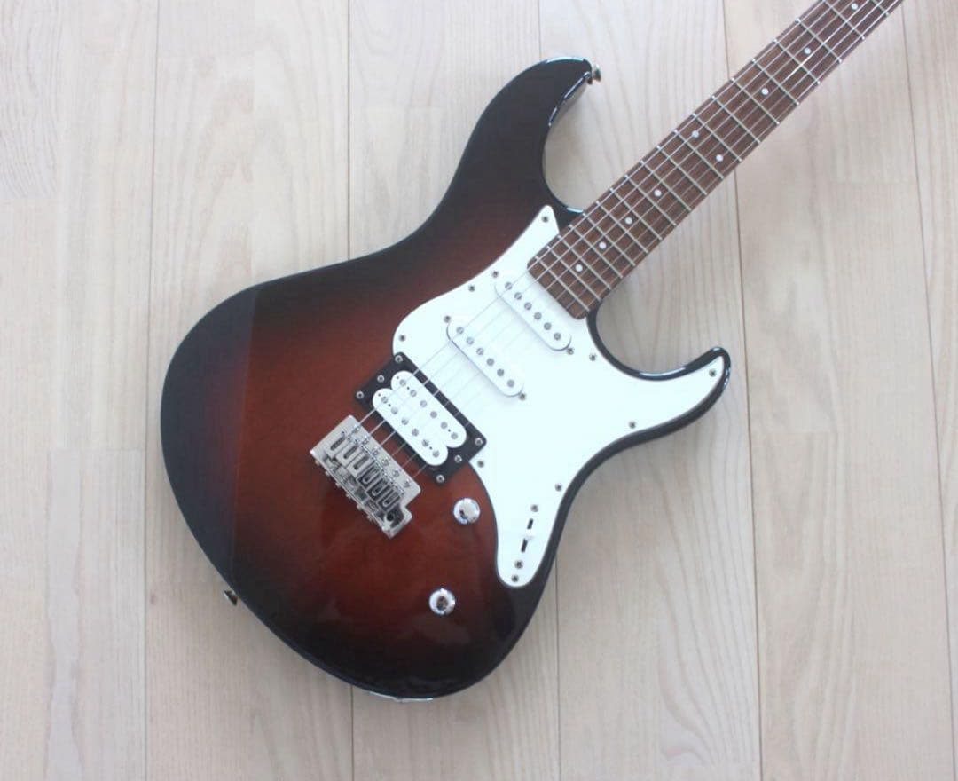 ［ぼっち・ざ・ろっく!］後藤ひとり PACIFICA PAC112V パシフィカ