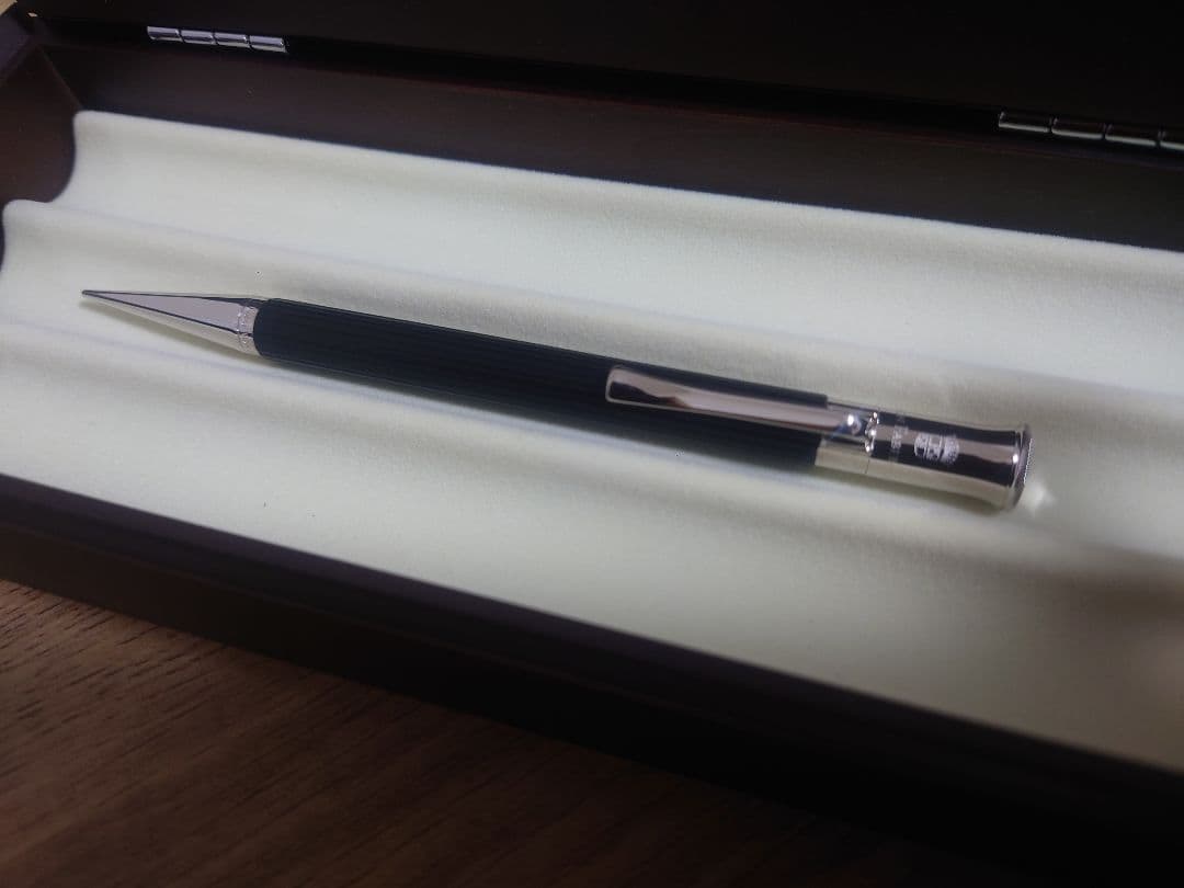 ファーバーカステル 伯爵 クラシック・グラナディラ メカニカルペンシル