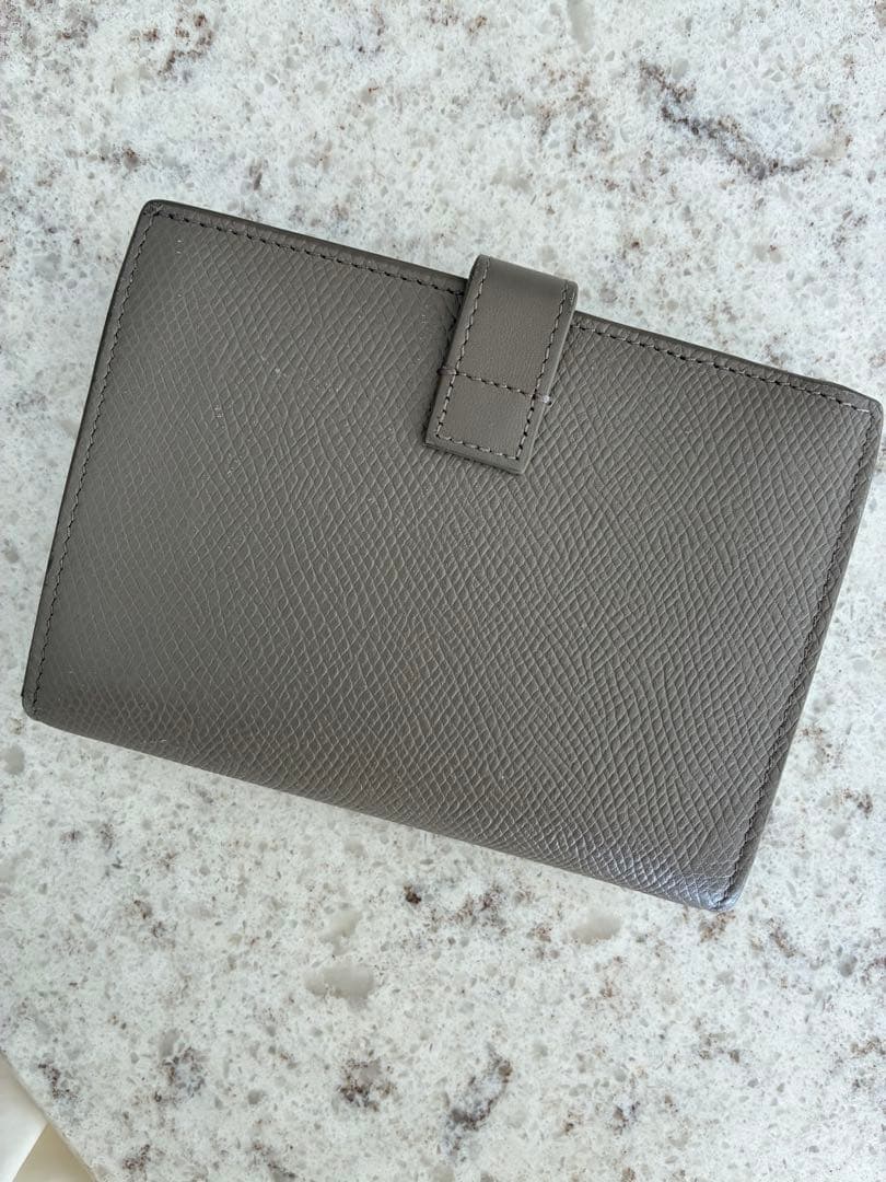 最終お値下げ。CELINE グレー 二つ折り財布