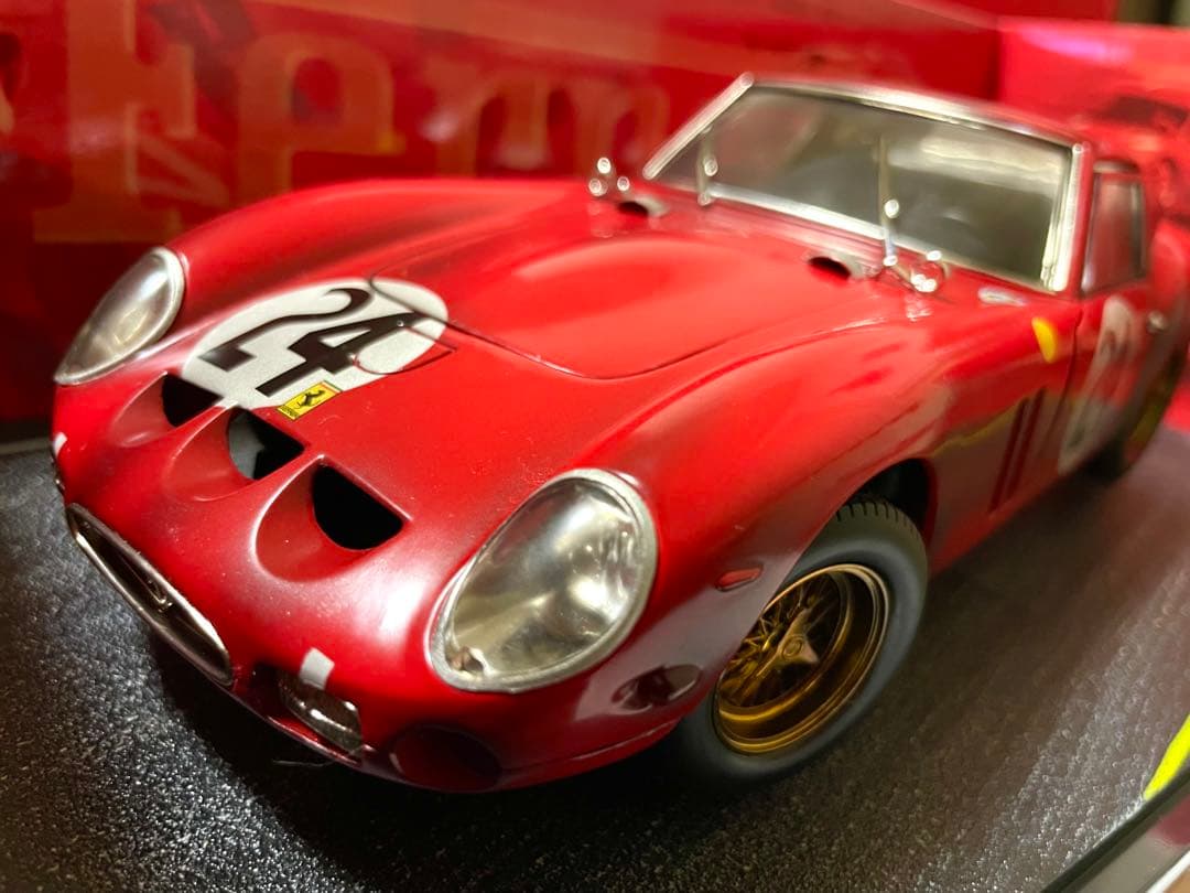 価格変更1/18ホットウィール フェラーリ250GTO ウェザリング仕様 未展示