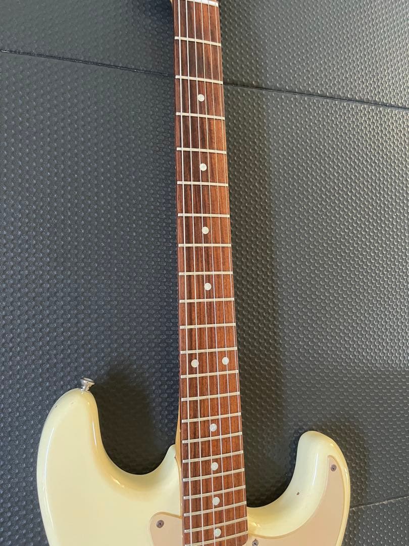 ギター Squier by Fender Stratocaster