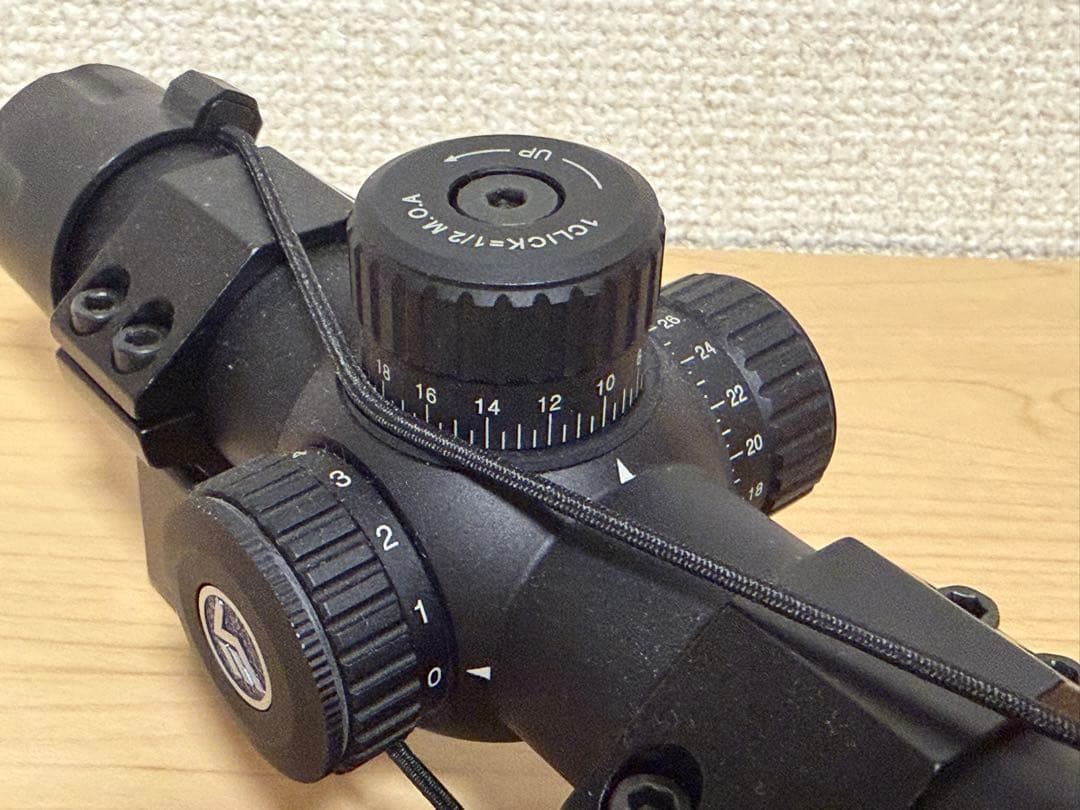 ク*須様 【美品】VECTOR OPTICS Forester1-5×24ライフ