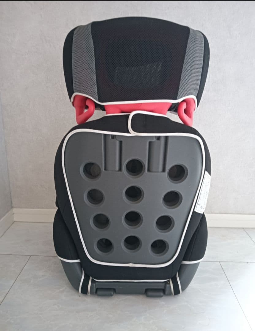 エールべべ ジュニアシート サラット3ステップ クワトロST チャイルドシート