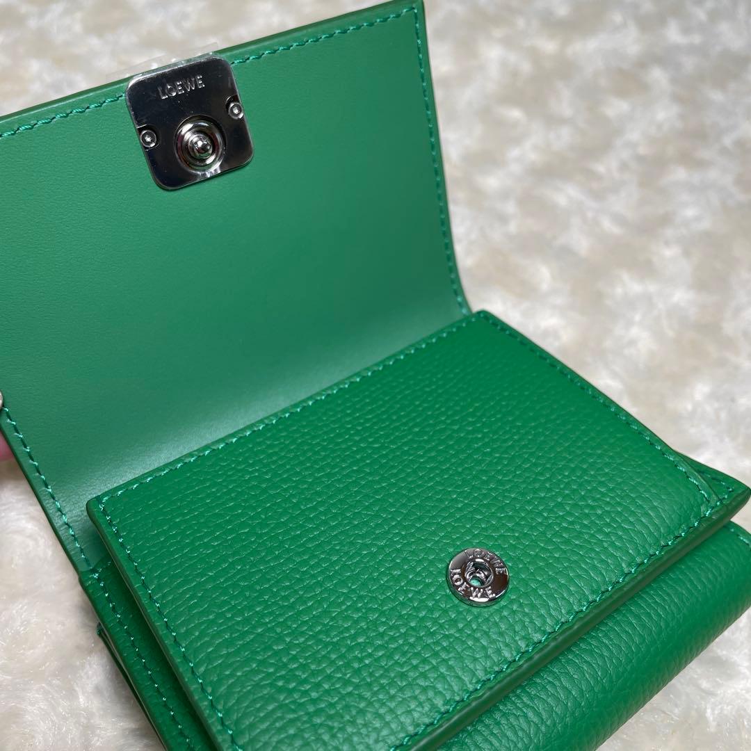LOEWEロエベ　新品未使用アナグラムトライフォールドウォレット