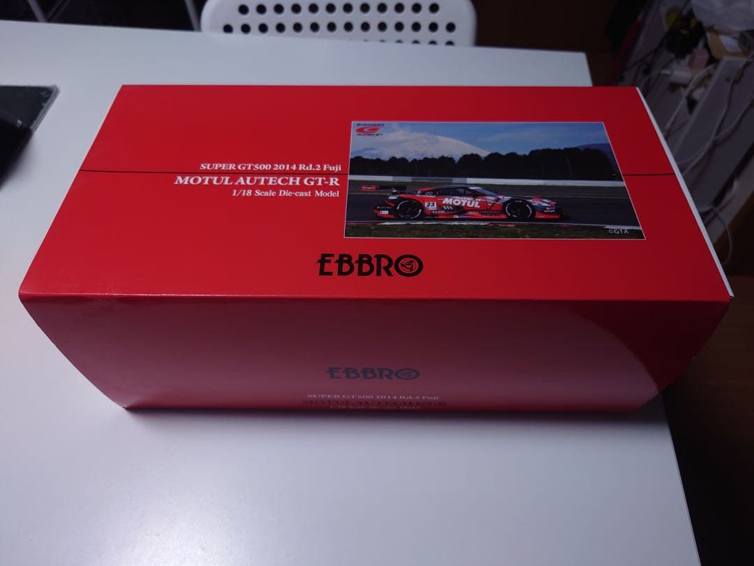 エブロ　EBBRO MOTUL AUTECH nismo GT-R 1/18