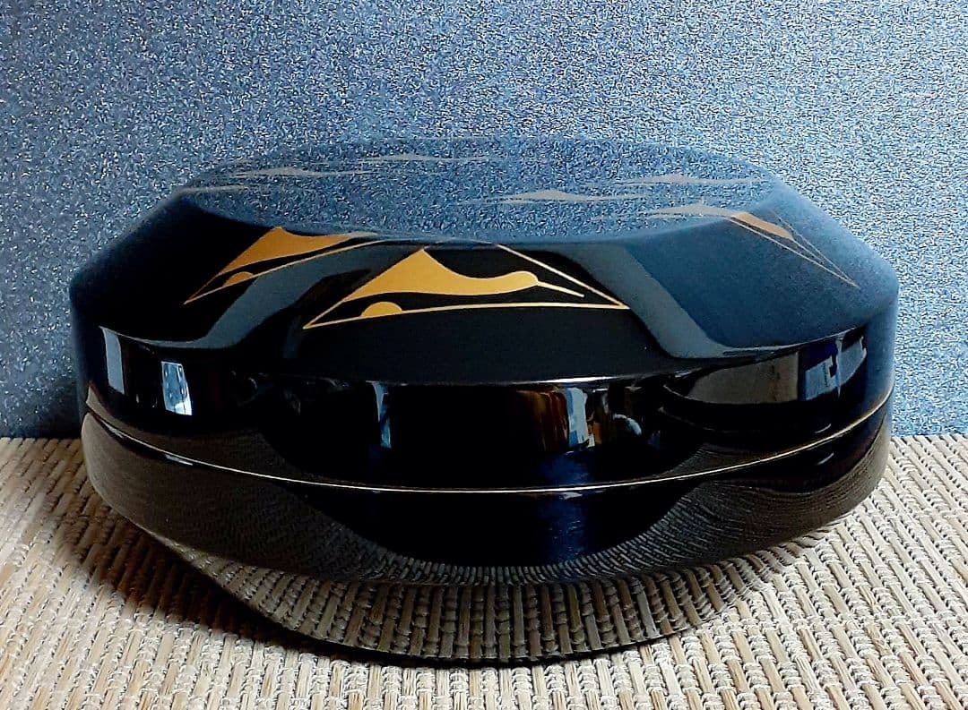 輪島塗　名工　塗師　【茶平一斎】造　鱗鶴蒔絵　喰籠　共箱　茶道具　茶器